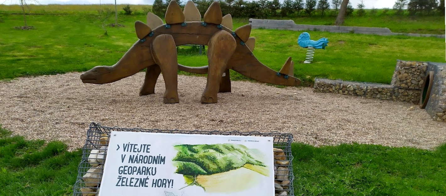 Cesta za stegosaurem do Železných hor